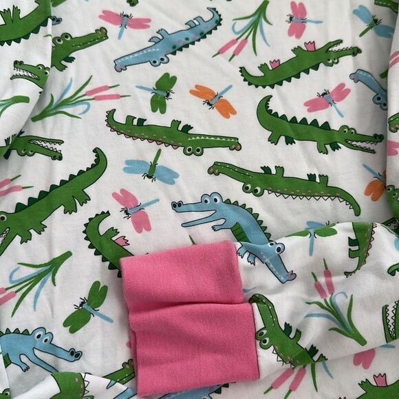 Magnolia Baby Pajama Set with Alligator Print 100% Pima cotton - Picture 3 of 4
